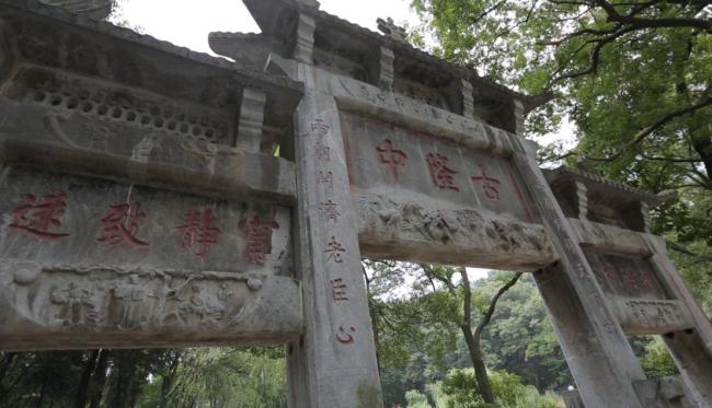 侠义襄阳,赴一场古城烟火之约