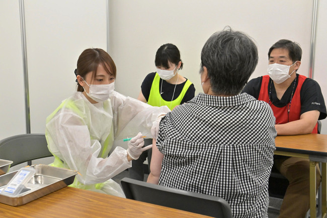 日本六旬女子打完新冠疫苗 在接种点厕所身亡
