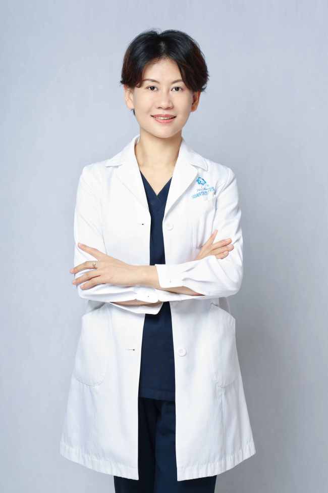 厦门海峡张宏主任：双眼皮手术，不只是为了美，更是眼睛的“功能解放”