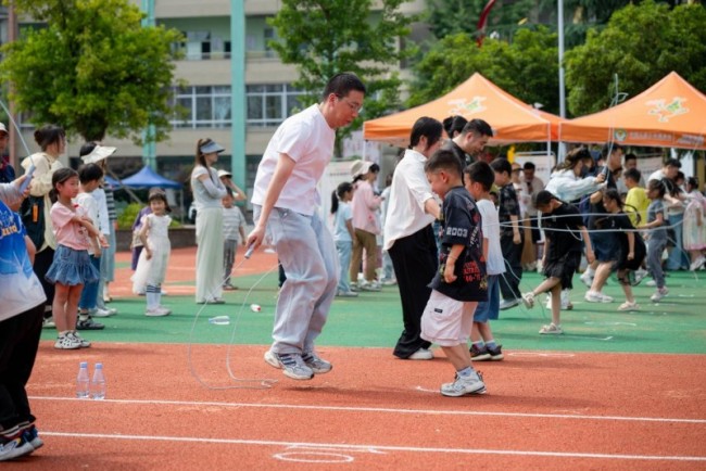科学助长，欢庆六一｜“小竹笋”儿童健康公益活动火热开展