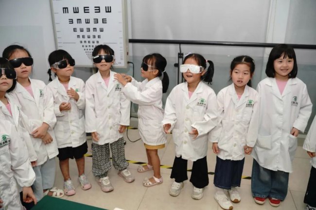 人人享有眼健康：东南眼科医院开展全国“爱眼日”系列活动