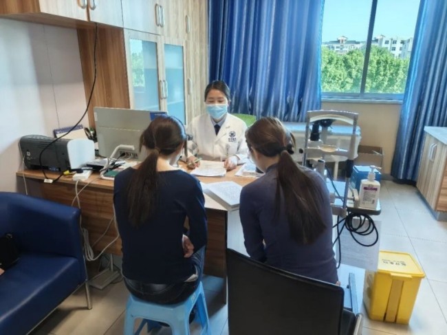 双生同心,视界蜕变|超高度近视双胞胎携手摘镜,在洛阳博爱眼科解锁 1.0 高清新人生