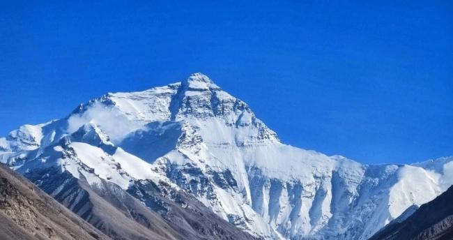 为什么在地球上，没有超过1万米的山？是什么限制了山峰的高度吗