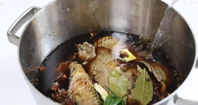 牛肉毛肚香翻天，饭店味道搬回家，卤汁一招全搞定