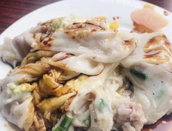 巷子深处肠粉店，30年不涨价，老板脾气却吓跑人？