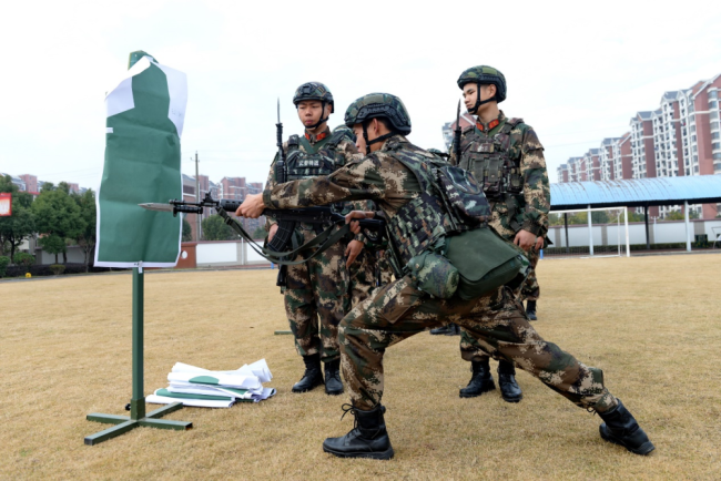 武警安徽总队芜湖支队严考严训提升部队训练水平