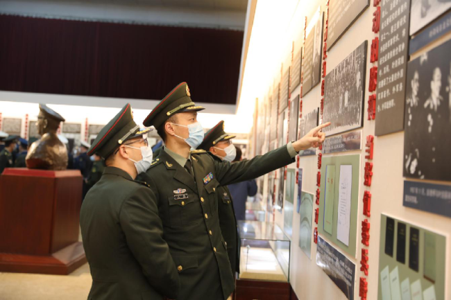 军事科学院研究生院开辟特色课堂提升主题教育质效