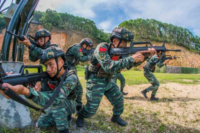 武警广西总队来宾支队组织开展强化训练