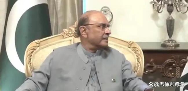 巴基斯坦总理视察巴军 强硬表态引发关注