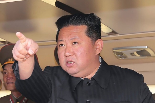 朝鮮5千噸驅(qū)逐艦下水失敗 金正恩雷霆震怒