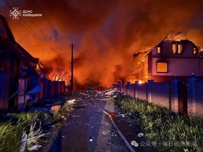 特朗普痛批普京泽连斯基 最严厉批评引发关注