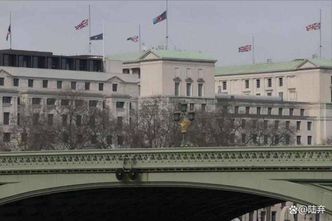 评论员：英国打响军备竞赛第一枪 北约备战升级