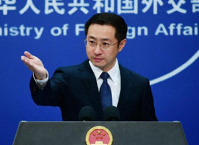 破局！中国双航母突破第二岛链逼关岛，美日慌了：霸权转折点？