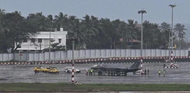 英F-35B将移入机库 印偷窥机会来了吗 意外背后的算计