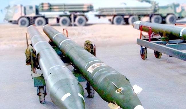 美军GBU-57巨型钻地弹“造假”揭秘：东风15C被误导？