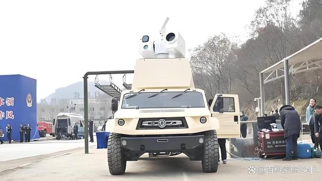 俄装备新型反无人机防空导弹 激光武器实战首秀