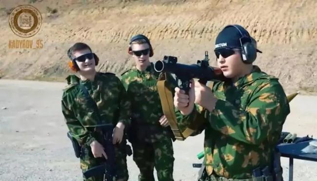 为何卡德罗夫溺水有人怀疑俄 背后隐情引猜测