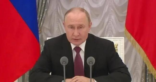 卢卡申科斥责泽连斯基 发言轻率缺乏考量