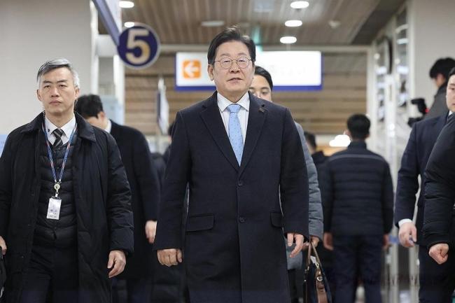 李在明是否要完全倒向美国 外交调头背后的算盘