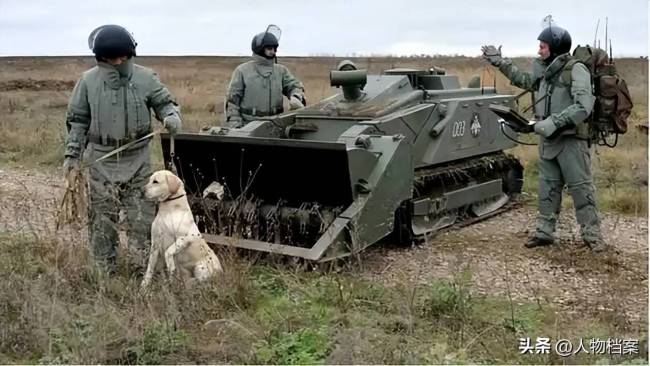 乌军士兵向俄无人机投降 地下防线崩溃引发舆论风暴