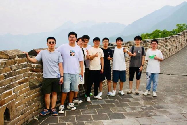 突破瓶颈 我国成功研制新型芯片 模拟计算精度媲美数字系统