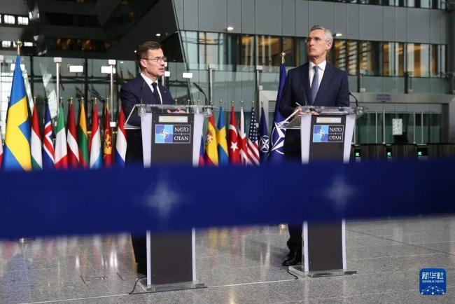 乌克兰下血本,向这个新加入北约的国家狂买战斗机! 巨额军购引关注