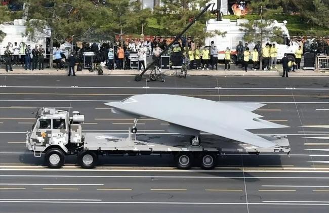 攻击-11隐身无人机会上舰吗 从陆地到海洋的蜕变