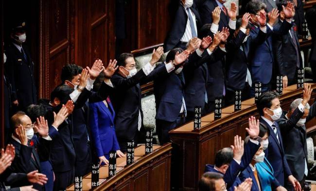 日本资深议员称高市早苗危险 政界忧虑历史重演