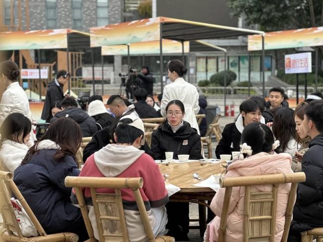 资阳一边造火箭一边烹“资味” 硬核科技与市井烟火同辉