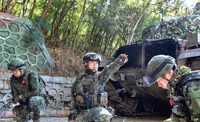 歼-20现身正义使命-2025演习 实战意味浓厚