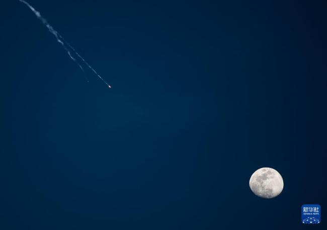 伊朗媒体称至少35枚导弹“成功袭击”以色列 报道待证实