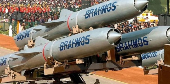 提到“布拉莫斯”导弹，中国军迷印象里通常是这样的早期型号