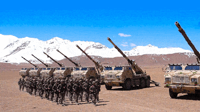 新疆军区合成师高原驻训 使用88式坦克和86A步战