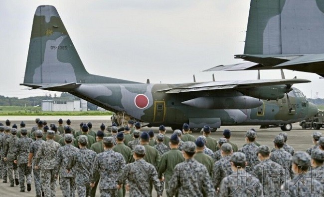 日本两架运输机出发 前往阿富汗邻国撤离人员 军事 中华网