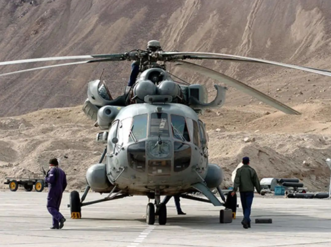 印度国防参谋长坠机背后：直升机部队之争引发关注