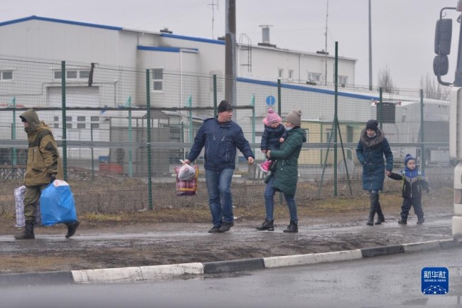 顿巴斯地区难民进入俄罗斯罗斯托夫州