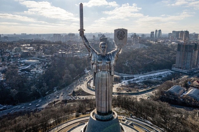 乌克兰局势给世界经济添了哪些堵？