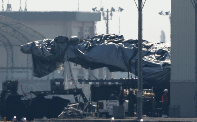 在南海打捞起来的美军F-35C已打包运到日本