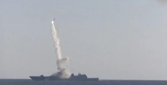 俄再次试射"锆石"高超音速导弹 展示远程打击能力