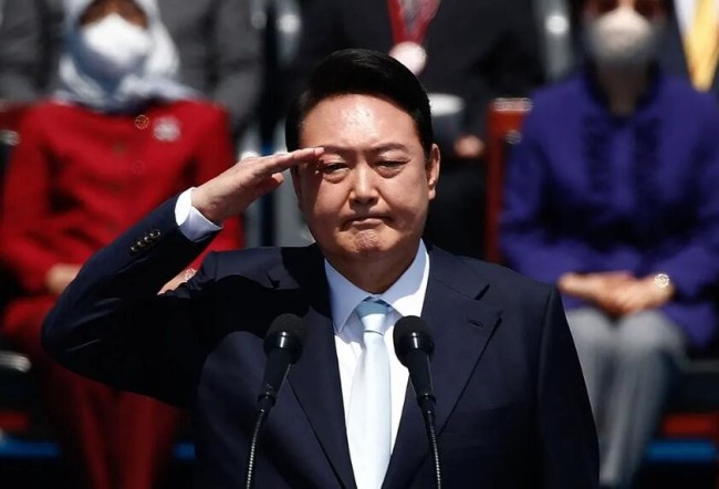 韩国最大在野党对尹锡悦提起诉讼 其妻子涉嫌操纵股价等行为