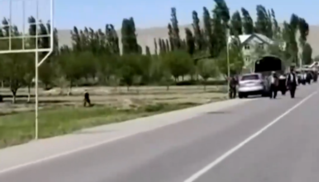 吉爾吉斯斯坦和塔吉克斯坦邊境交火 交火過程中動用迫擊炮（圖）
