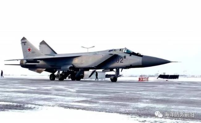 美媒对比米格-31BM和苏-35