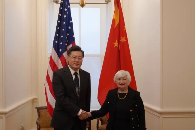 中国驻美大使秦刚会见美国财长耶伦