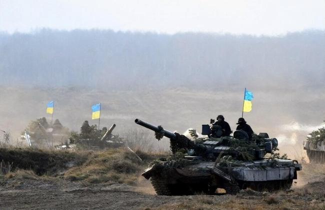 专家分析:俄乌冲突为何能持续一年 俄罗斯为什么迟迟都拿不下乌克兰？