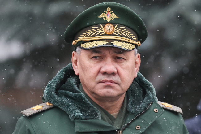 乌再制裁33名俄公民 绍伊古称供应俄军的弹药产量已成倍增长！