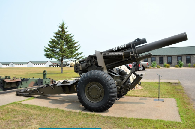 M114式155毫米牵引榴弹炮，目前仍是台军的炮兵主力装备之一。