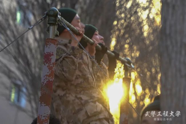 钢与火碰撞｜来一场火热的冲刺