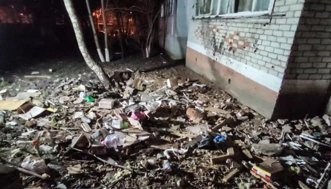 俄军飞机弹药非正常坠落至边境城市别尔哥罗德引发公寓爆炸 造成2人受伤