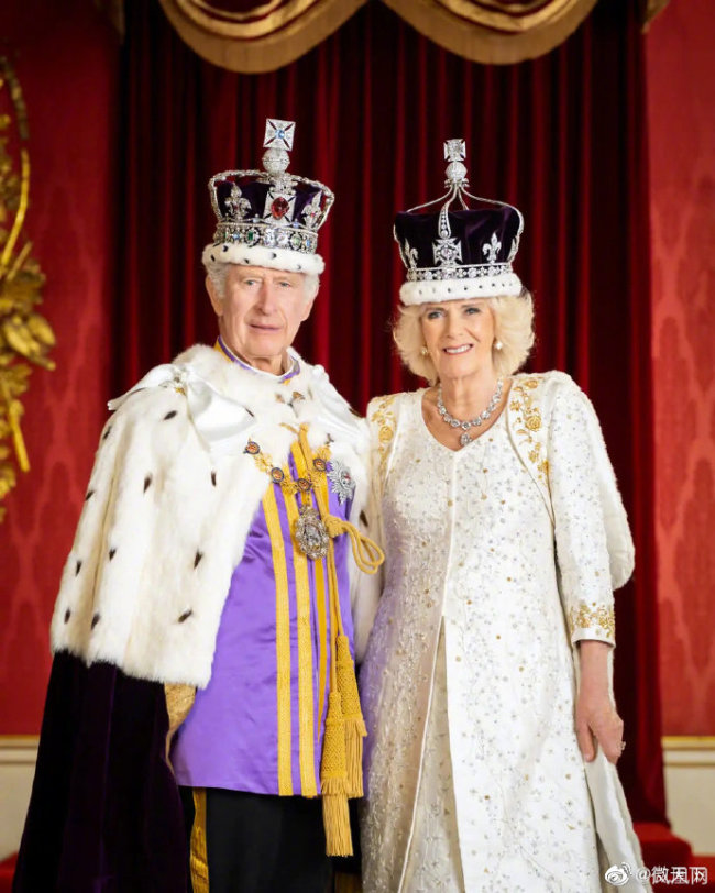 英王室发布首批加冕照片 上次加冕仪式是70年前的伊丽莎白二世女王_军事频道_中华网
