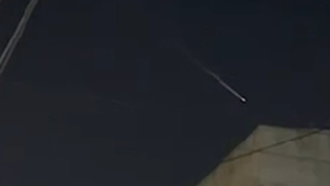 台湾上空现“不明巨型火球”？台防务部门：疑是先前大陆发射火箭掉落残骸